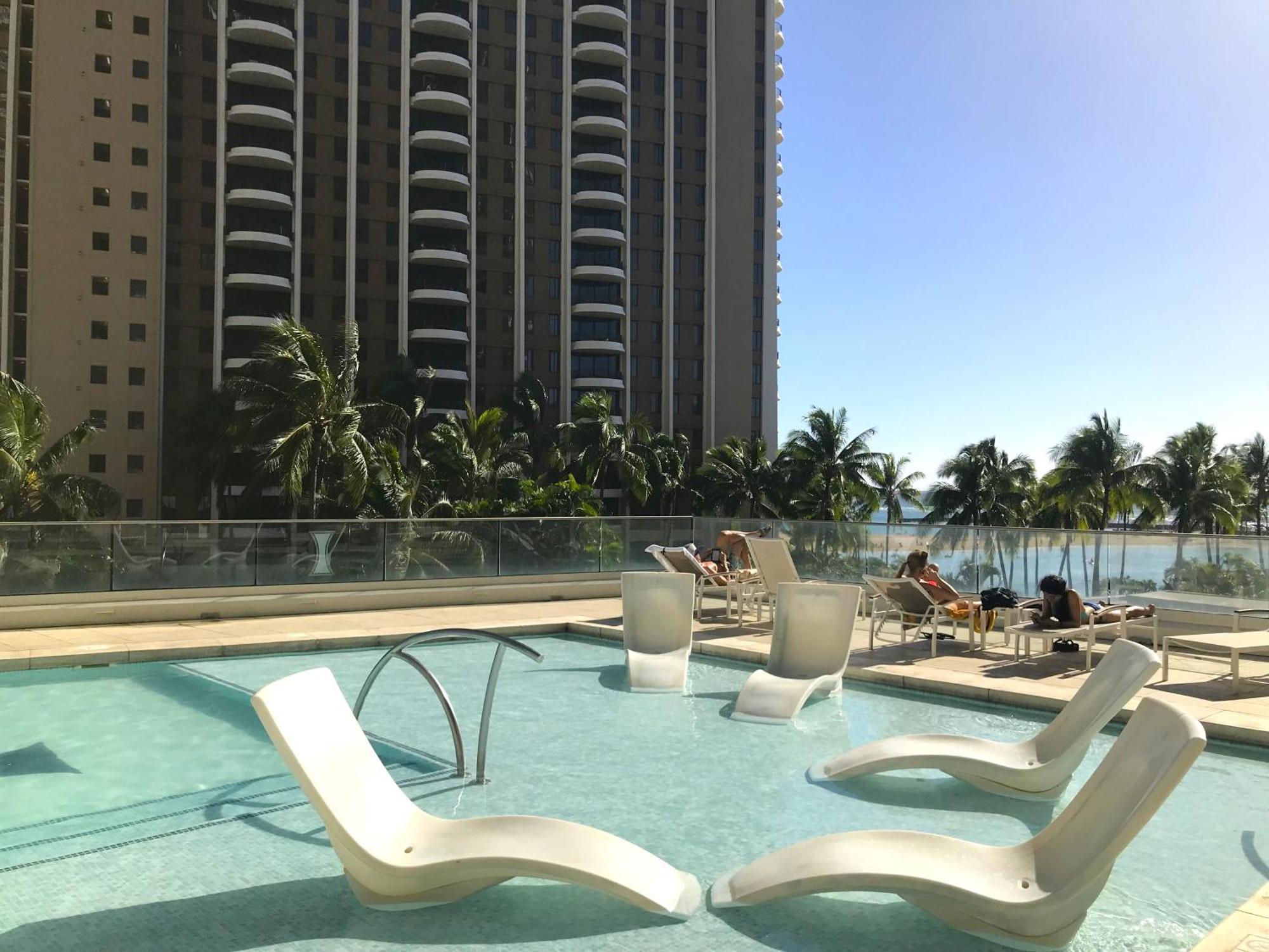 Ferienhaus Ilikai Apt 1618 - Spacious 2br 2ba Unit With Stunning Ocean-lagoon View