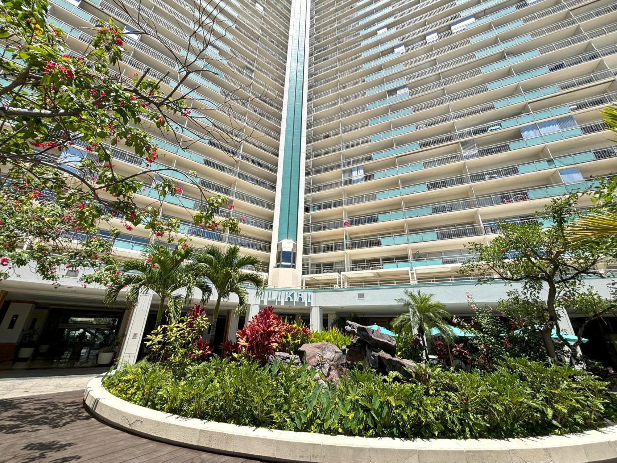 Ilikai Apt 1618 - Spacious 2br 2ba Unit With Stunning Ocean-lagoon View Casa de férias *